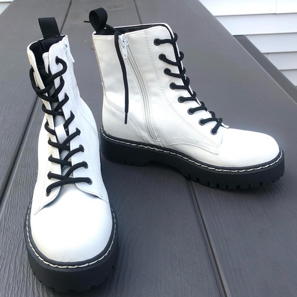 White Harley Lace-up Combat Moto Boots sz 7,5 - Picture 3 of 15